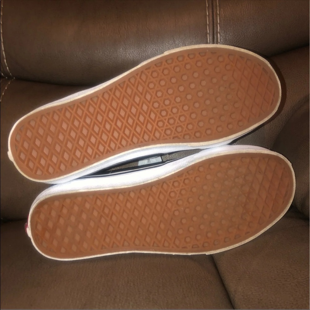 vans - Picture 4 of 5